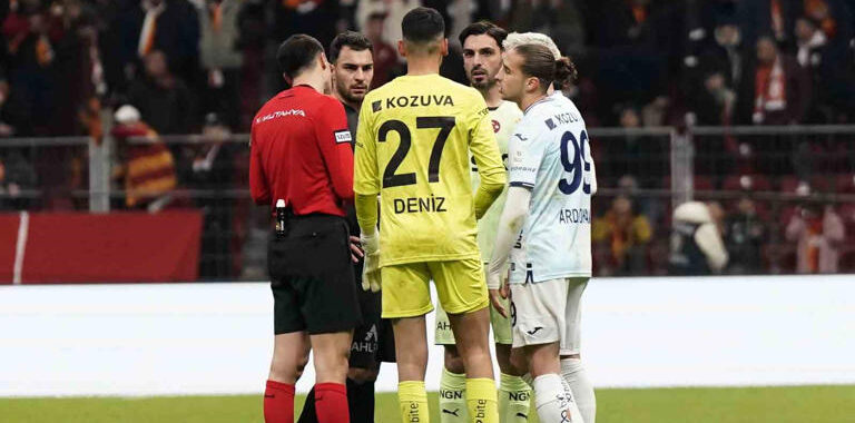 Adana Demirspor, Galatasaray maçında sahadan çekildi
