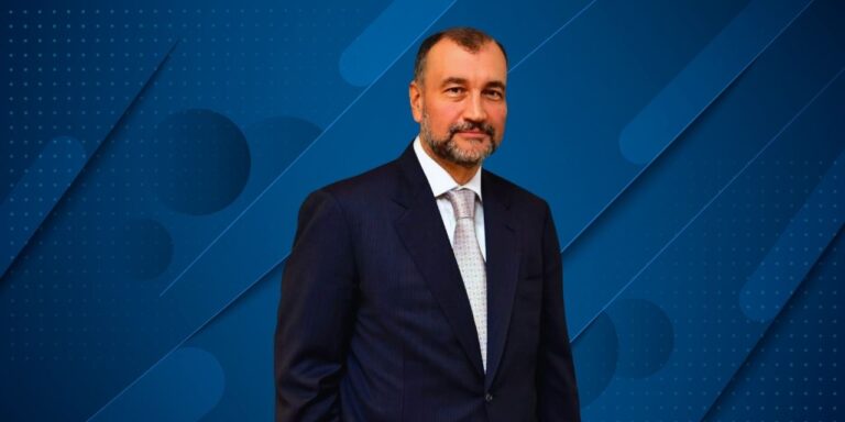 Türkiye’nin en zengini Murat Ülker soyadını neden değiştirdiğini açıkladı