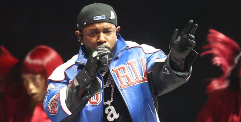Kendrick Lamar’ın Super Bowl LIX devre arası performansı yankı uyandırdı