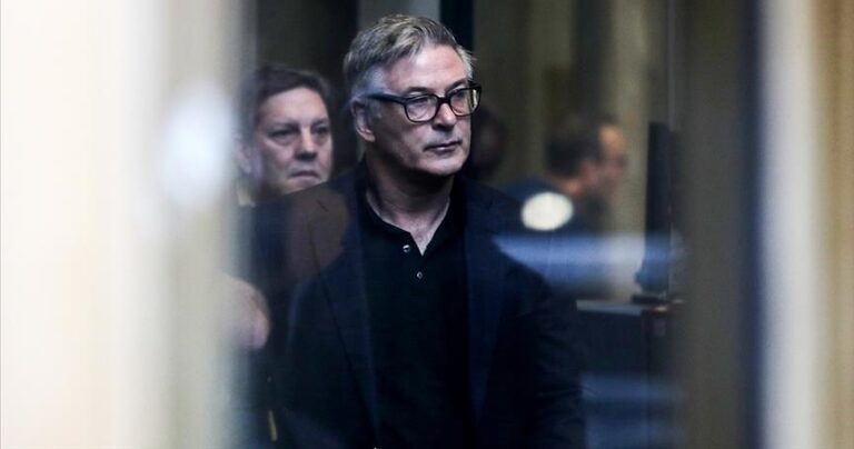 Film setinde yanlışlıkla katil olan Alec Baldwin aklandı