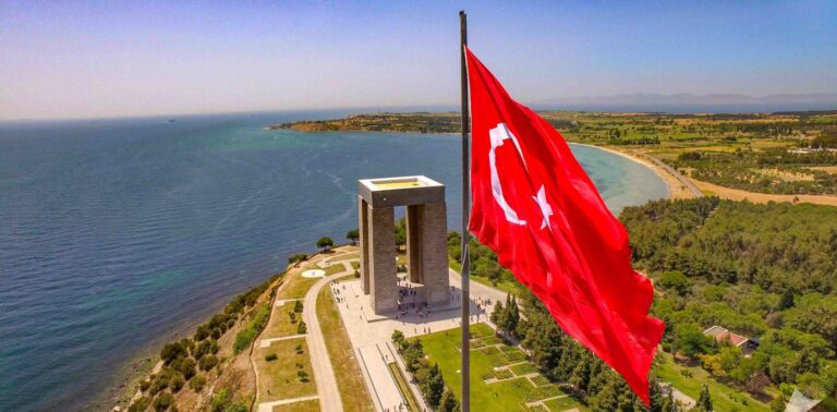 Çanakkale Şehitler Abidesi’nin Hikayesi