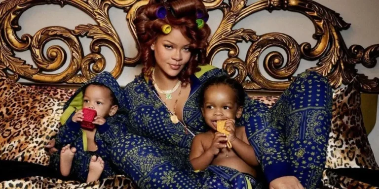 Rihanna doğum sonrası fotoğraflarını paylaştı