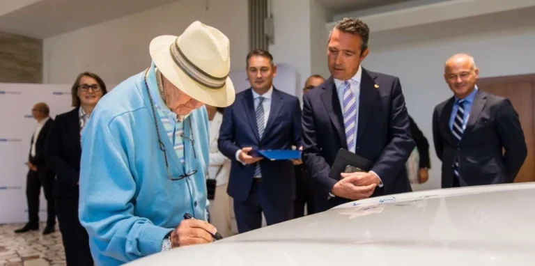 Koç Holding’den milyonlarca euroluk imza