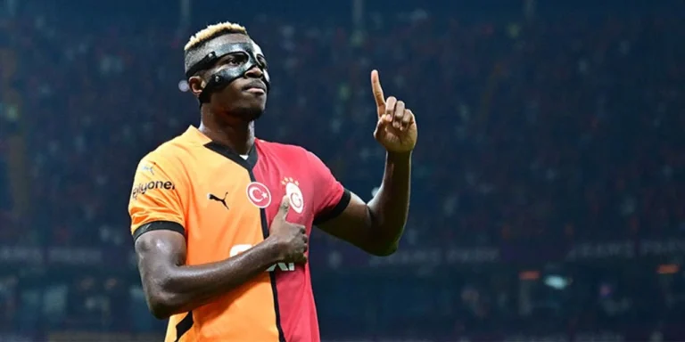 Osimhen’in kariyer rekoruna 4 gol kaldı