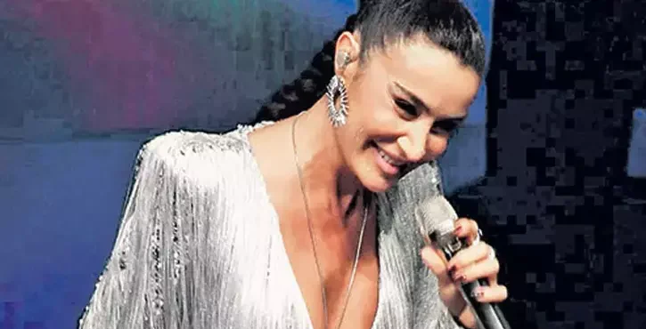 Sıla yeni şarkısı ‘Rüyalar Güzeli’ni ilk kez seslendirdi