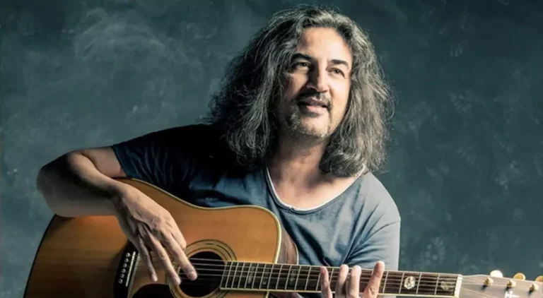 Şarkıcı Çelik’ten bayram ücreti göndermesi