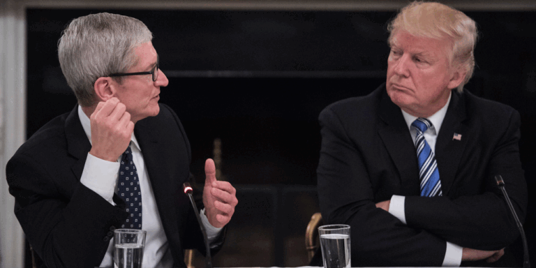 Trump’tan Apple CEO’suna sert sözler