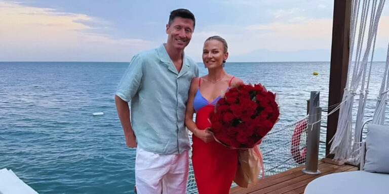 Robert Lewandowski ailesiyle Antalya’da tatilde