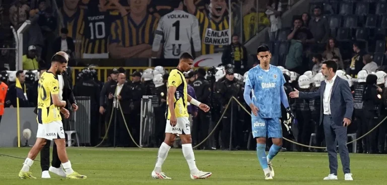 Fenerbahçe’de kadro baştan aşağı değişiyor