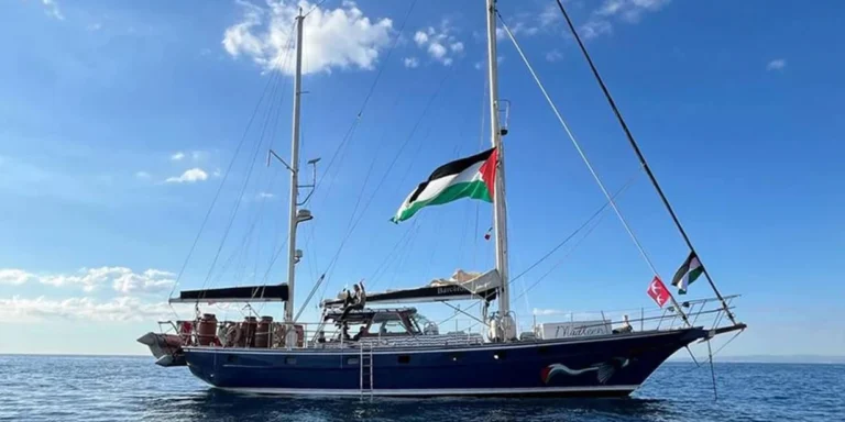 Gazze’ye yardım taşıyan Madleen gemisi Aşdod’a götürüldü