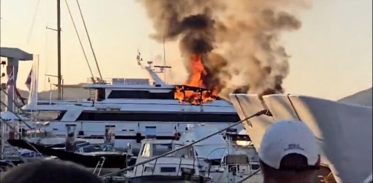 St Tropez’de Lüks Yatta Yangın Paniği