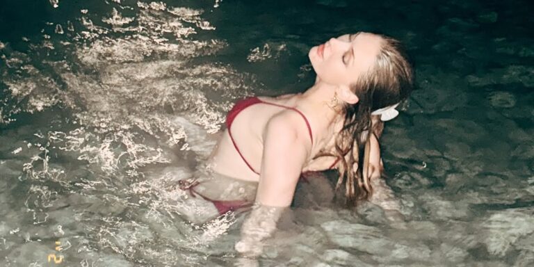 Yasemin Allen ayrılık sonrası tatile çıktı