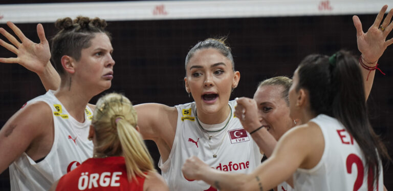 File’nin Sultanları’ndan erken veda