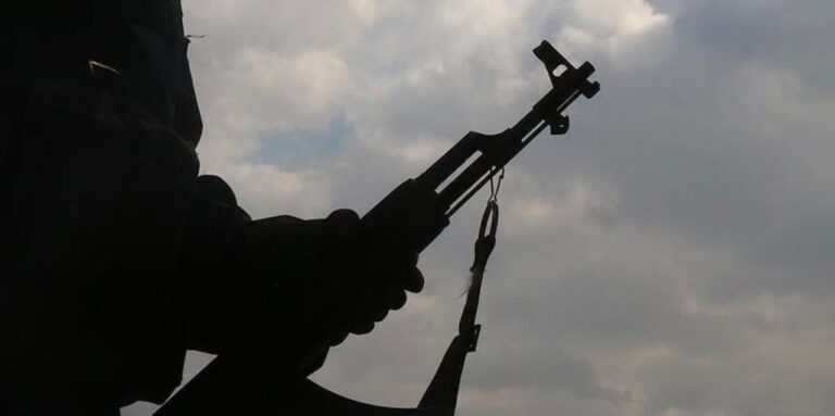 Terörsüz Türkiye sürecinde kritik gün, PKK silah bırakıyor