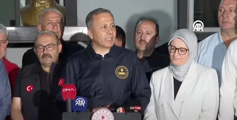 Ali Yerlikaya, Balıkesir’deki depremin bilançosunu açıkladı