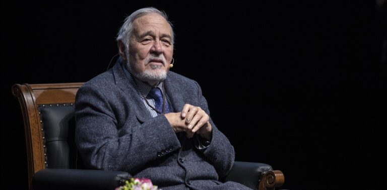 ‘Edepsiz müteahhit güruhundan ülkeyi kurtarmamız lazım’