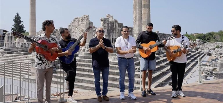 Gipsy Kings Apollon Tapınağı’nda