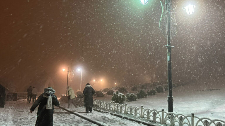 İstanbul’da beklenen kar yağışı gece başladı