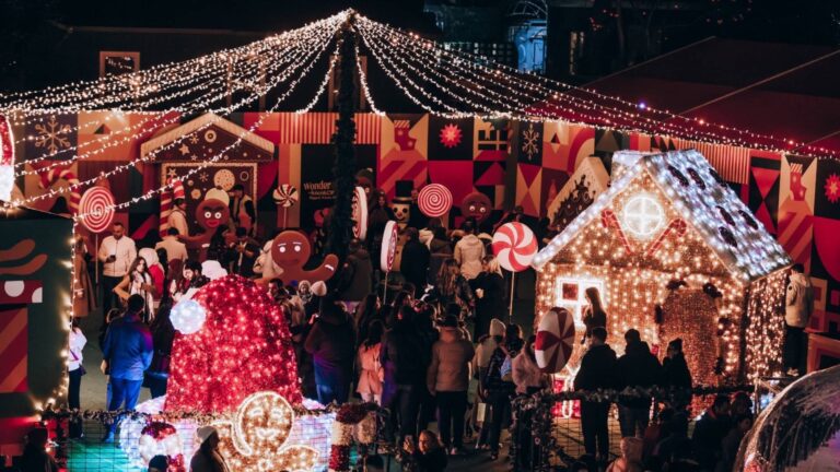 Yeni Yıl Kasabası müzikle kapılarını açıyor