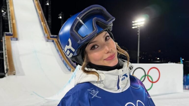 Çinli kayakçı Eileen Gu sosyal medyada gündem oldu