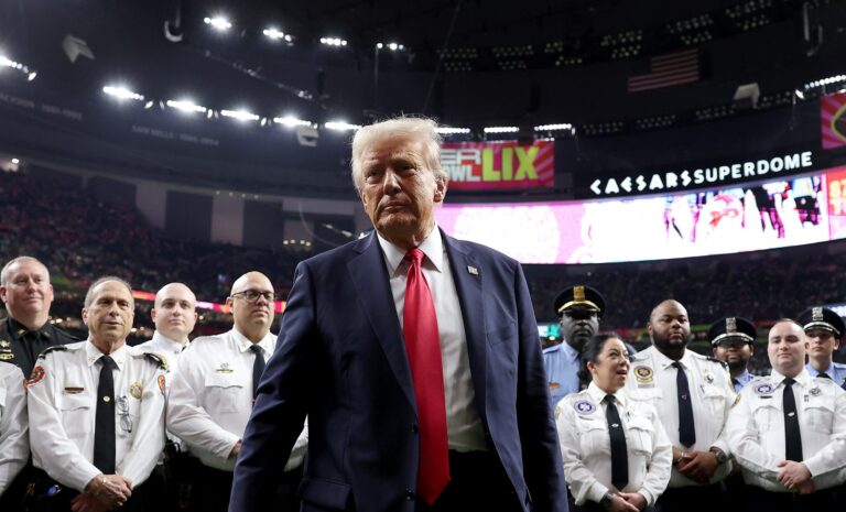 Trump’tan Super Bowl devre arası şovuna sert eleştiri