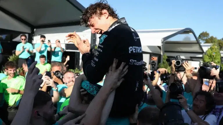 Avustralya’da zafer Russell’ın