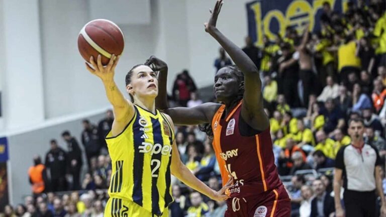 Fenerbahçe ilk raundda Galatasaray’ı farklı geçti