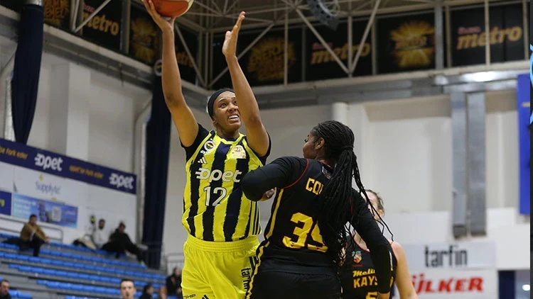 Fenerbahçe Opet yarı finalde
