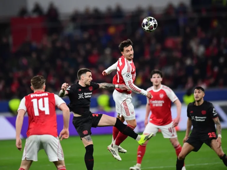 Arsenal beraberliği son bölümde kurtardı