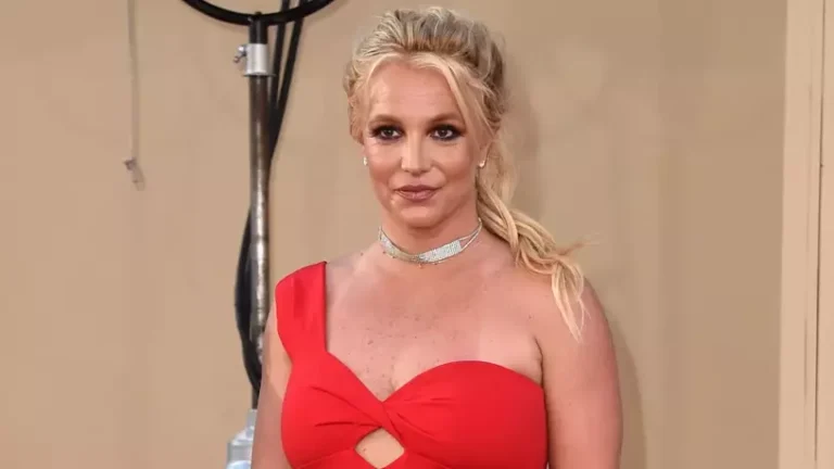 Britney Spears alkollü araç kullanma iddiasıyla gözaltına alındı