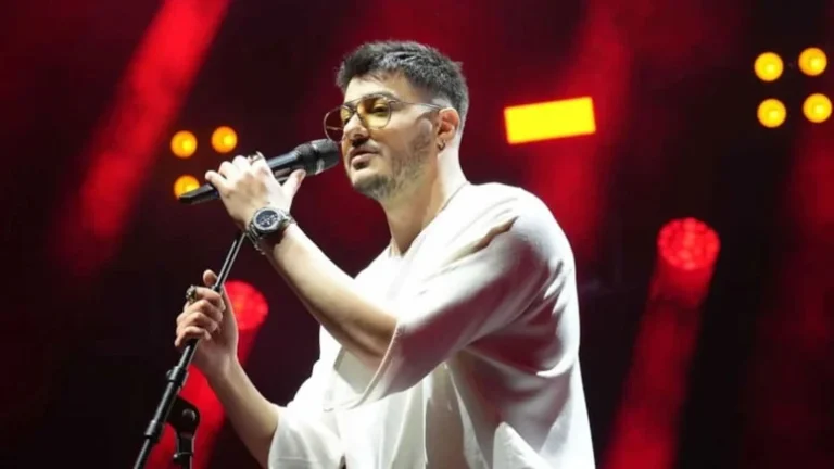 Semicenk hayranlarını korkuttu