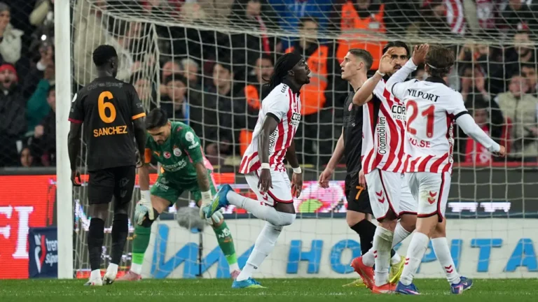 Samsunspor’dan Galatasaray’a 4 gollü soğuk duş