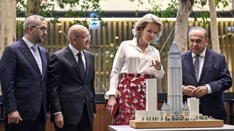 İstanbul Finans Merkezi’ne Kraliçe ziyareti