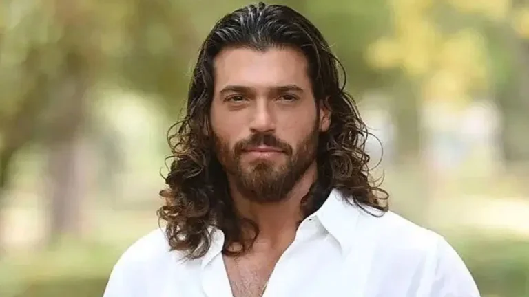 Can Yaman’dan kas şov! Pozlarıyla Instagram’ı salladı