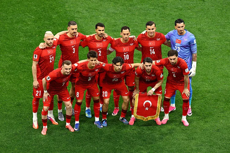 HAKAN ÇALHANOĞLU: BAZEN TOKAT YEMEK İYİDİR