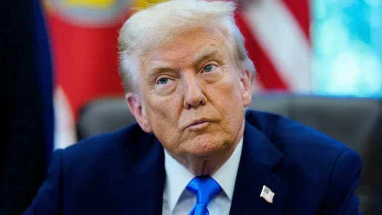 DONALD TRUMP HÜRMÜZ BOĞAZI’NI ELE GEÇİRİYOR