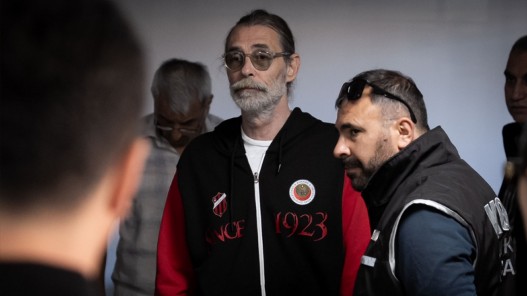 ETİMESGUT BELEDİYESİ’NE OPERASYON DÜZENLENDİ