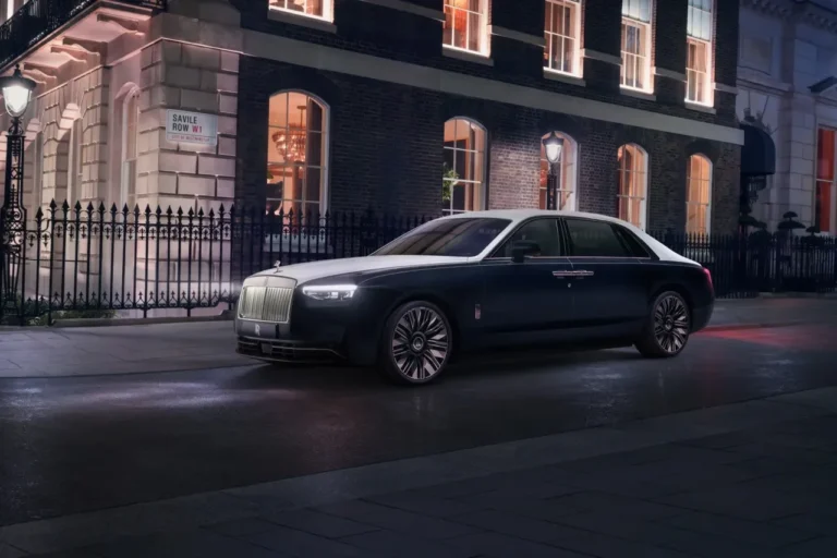 ROLLS-ROYCE TEK ÜRETİM MODELİNİ TANITTI