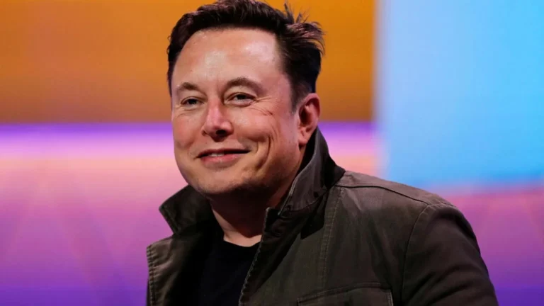 ELON MUSK TELEFONLAR İÇİN YENİ DÖNEM ÖNGÖRÜYOR