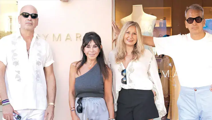 SUZAN SABANCI VE GÖKHAN EŞELİ TATİLDE BULUŞTU
