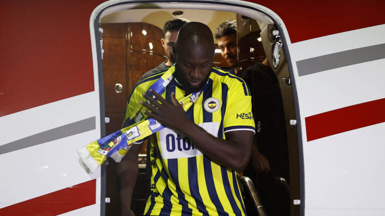 FENERBAHÇE LUKAKU TRANSFERİNİ RESMEN AÇIKLADI