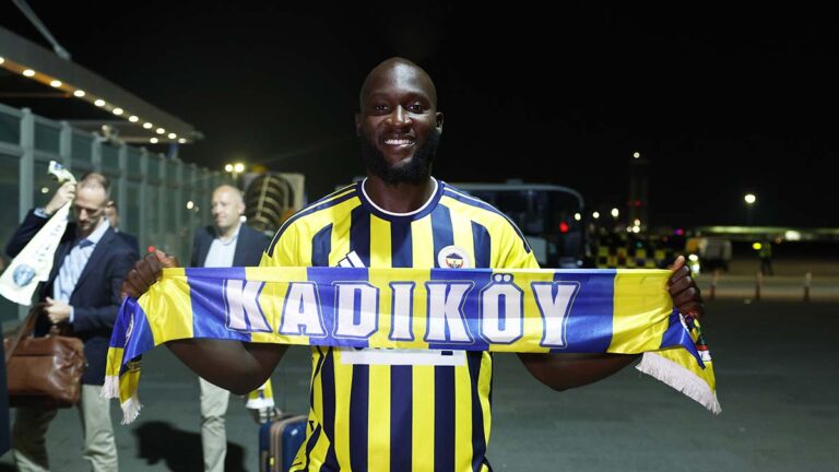 ROMELU LUKAKU FENERBAHÇE ANTRENMANINA ÇIKTI
