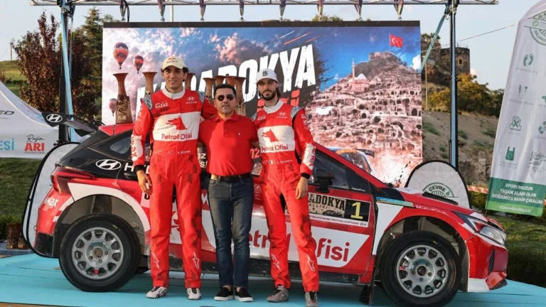 Kerem Kazaz Kapadokya Rallisi’ni kazandı. 